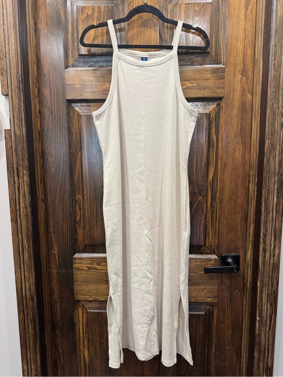 Old Navy Dresses & Skirts - Old Navy Cream Ribbed Tank Top